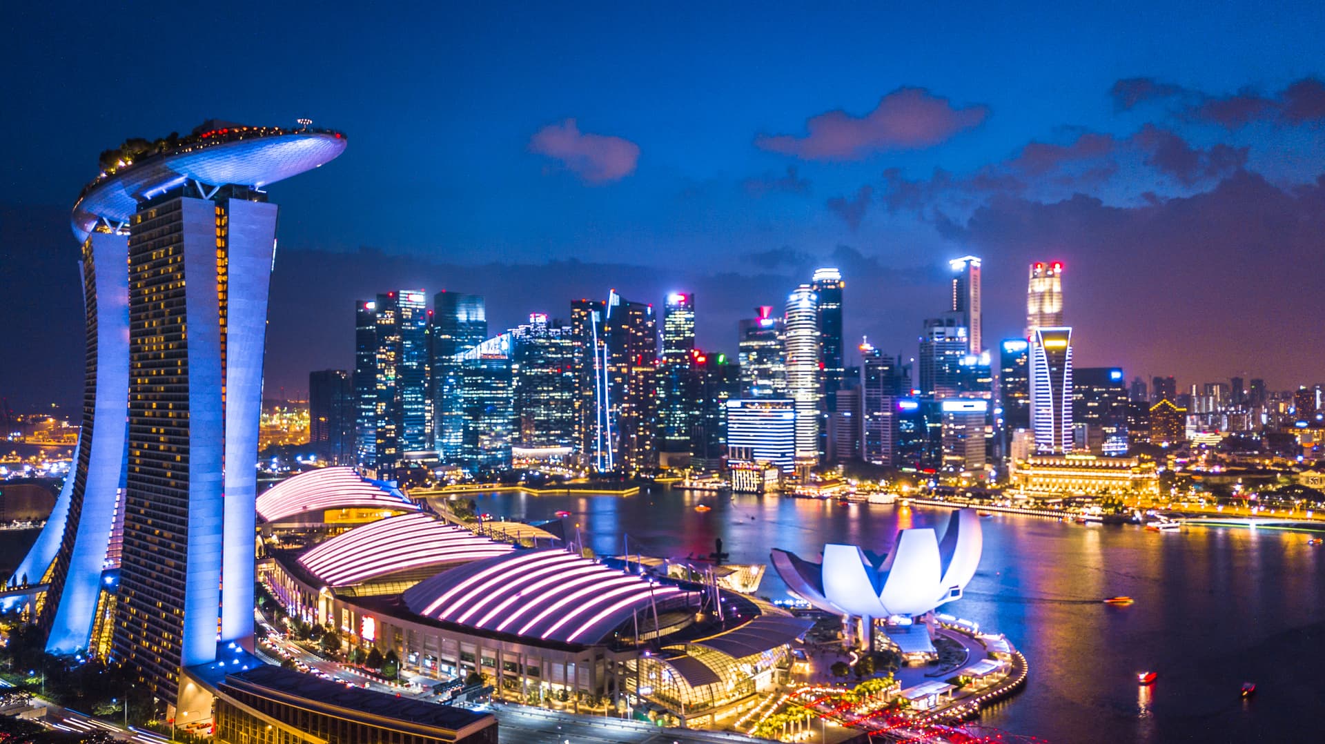 Singapore skyline and local fitness communities